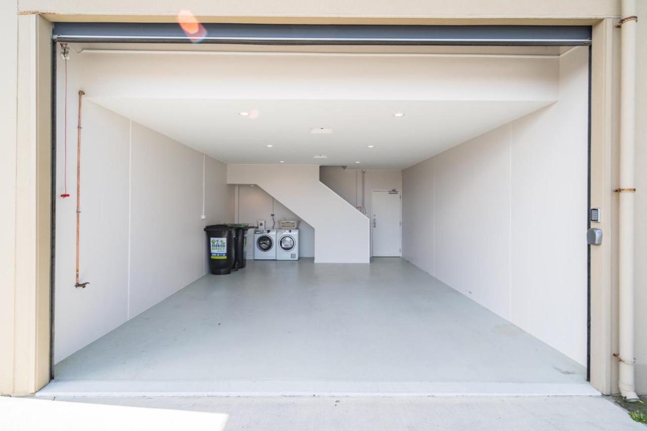 Central Manukau Escape Apartment โอ๊คแลนด์ ภายนอก รูปภาพ