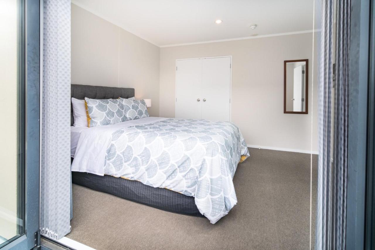 Central Manukau Escape Apartment โอ๊คแลนด์ ภายนอก รูปภาพ