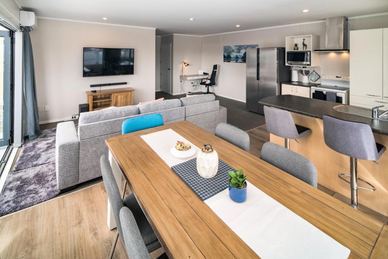 Central Manukau Escape Apartment โอ๊คแลนด์ ภายนอก รูปภาพ